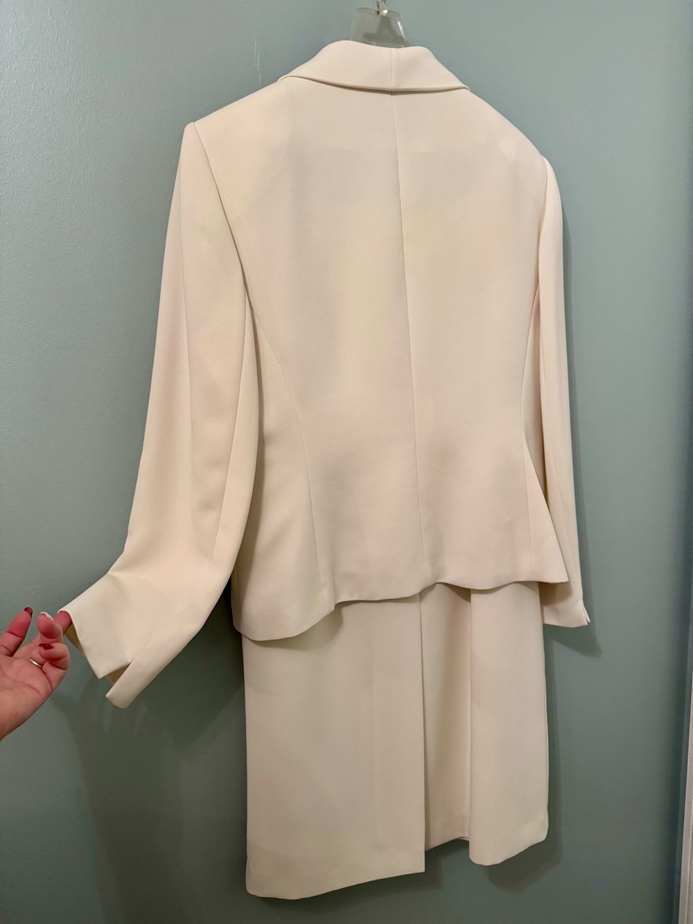 Vintage Le Suit Cream Women's Jacket and Skirt Suit Set Size 10P - Picture 5 of 13